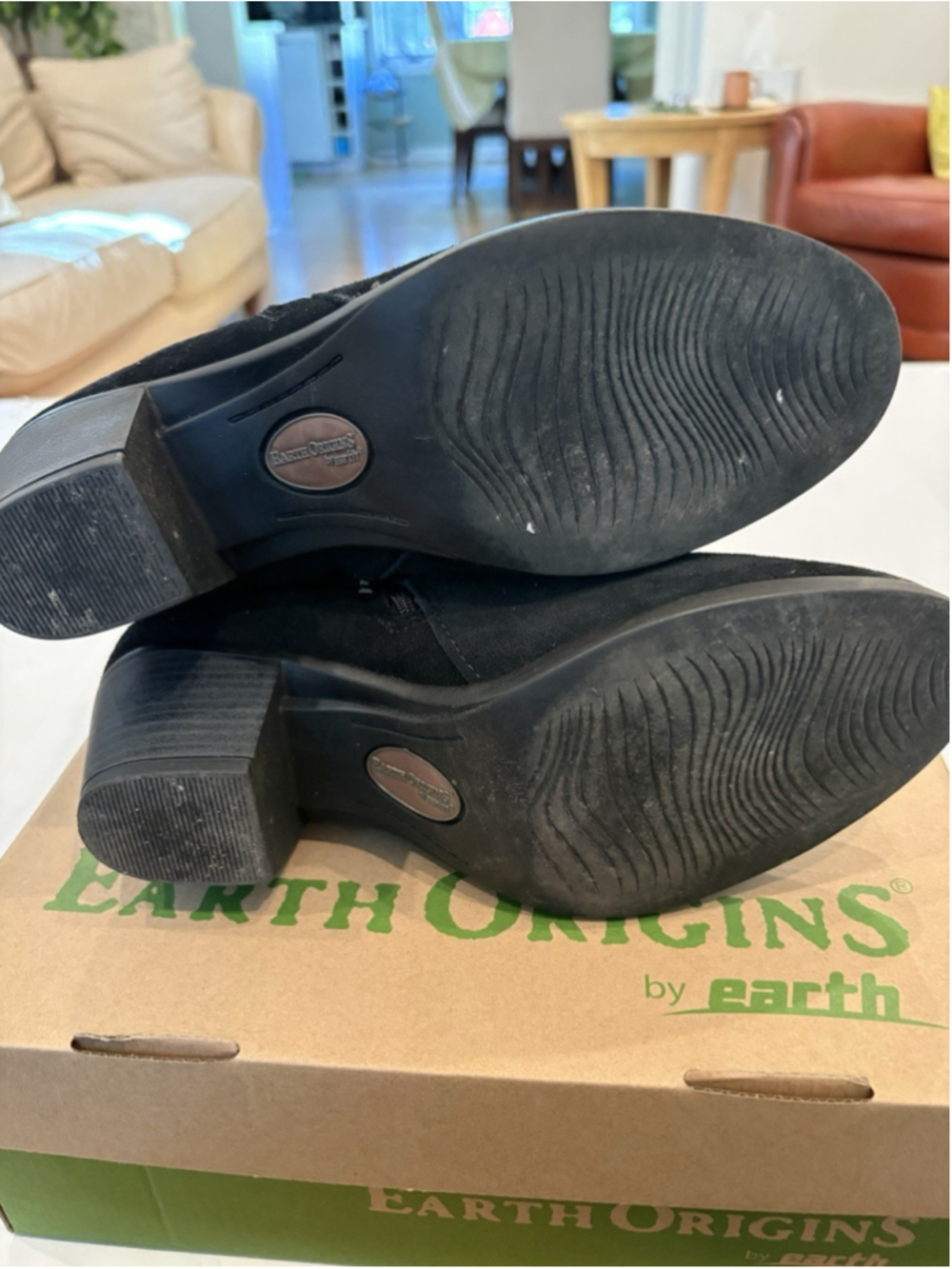 Size 10 Woman’s Ankle Boot-suede- W/buckle & Zipper-black-Earth Origins Brand - Picture 4 of 6